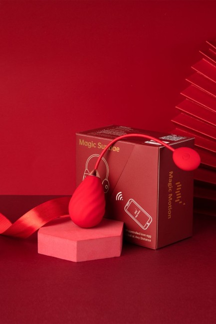 Красное виброяйцо «Magic Sundae» от «MAGIC MOTION» Красное виброяйцо «Magic Sundae» от «MAGIC MOTION»