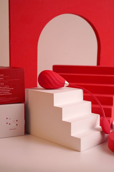 Красное виброяйцо «Magic Sundae» от «MAGIC MOTION» Красное виброяйцо «Magic Sundae» от «MAGIC MOTION»