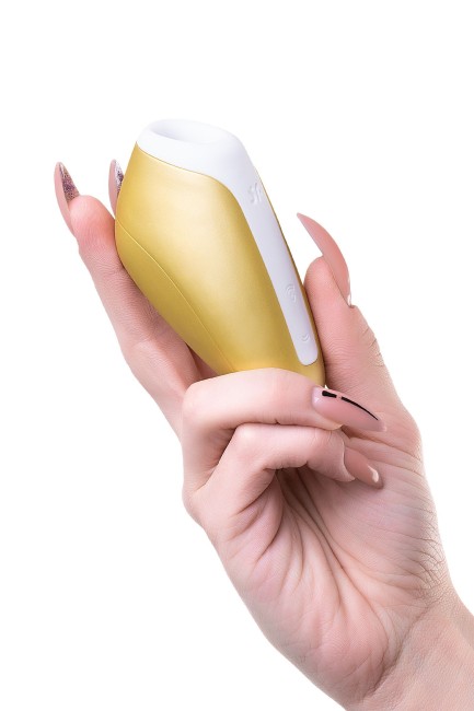 Вакуумный стимулятор для клитора «Love Breeze» от «Satisfyer»