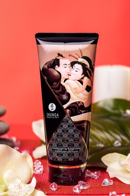Съедобный массажный крем Shunga Intoxicating Chocolate 200 ML Съедобный массажный крем Shunga Intoxicating Chocolate 200 ML