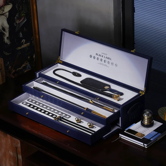 BDSM набор «Black Label Deluxe Kit» от «UPKO» 