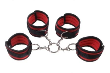 Яркие фиксаторы для рук и ног