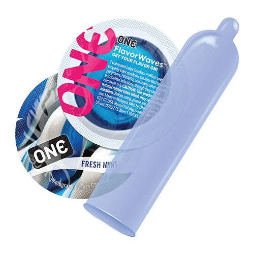 Оральные презервативы «ONE Flavor Waves»  (12 шт.) 