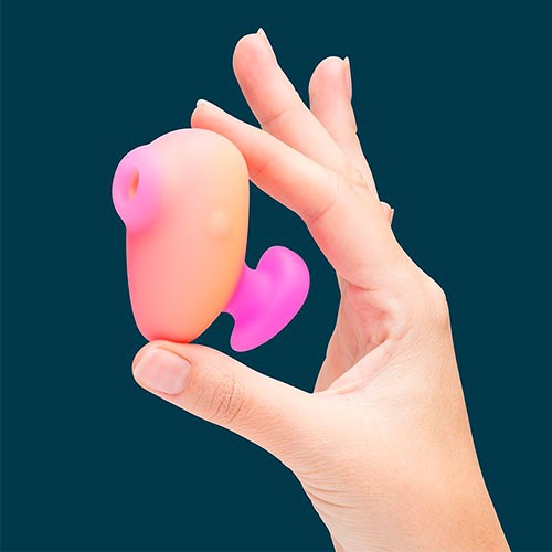 Вакуумный стимулятор клитора «Kiss» от «ROMP»