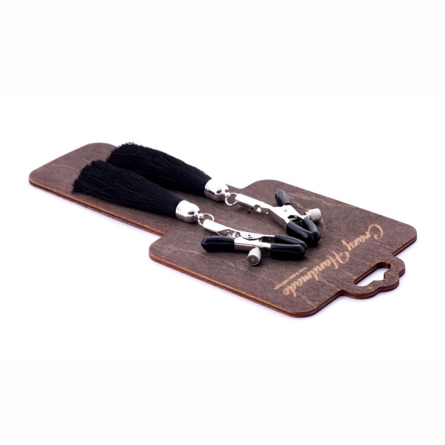 Зажимы на соски с кисточками из шелка черные «Прищепки» от «Crazy Handmade» Зажимы на соски с кисточками из шелка черные «Прищепки» от «Crazy Handmade»