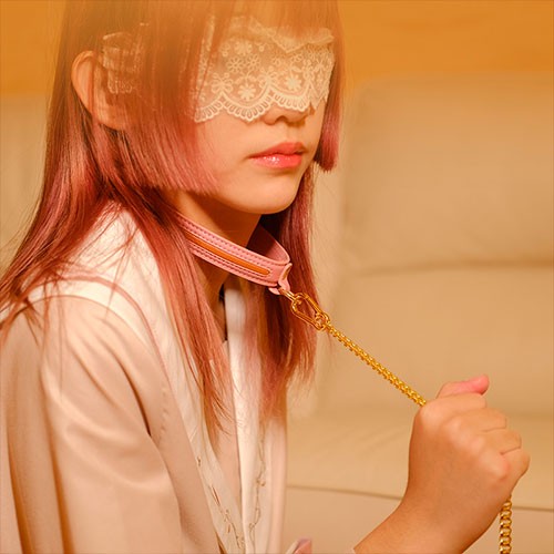 Розовый ошейник с поводком «Love Heart Butterfly» от «LOCKINK» Розовый ошейник с поводком «Love Heart Butterfly» от «LOCKINK»