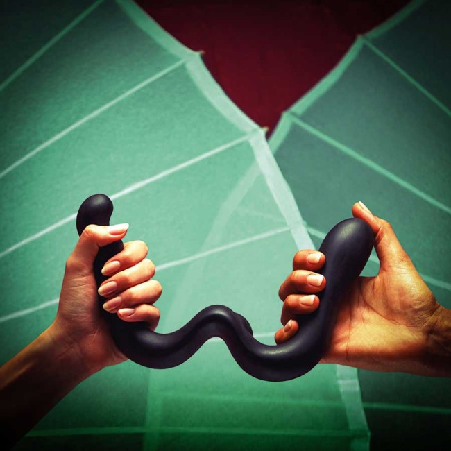 Двусторонний фаллоимитатор «NEW WAVE» от «Fun Factory»