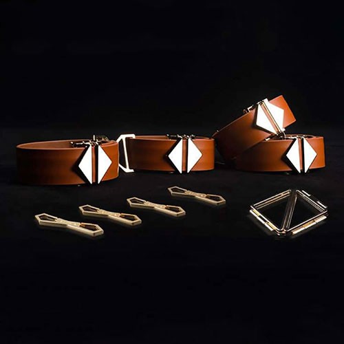 Набор для связывания лодыжек и запястий «Hogtie Set» от «LOCKINK» Набор для связывания лодыжек и запястий «Hogtie Set» от «LOCKINK»