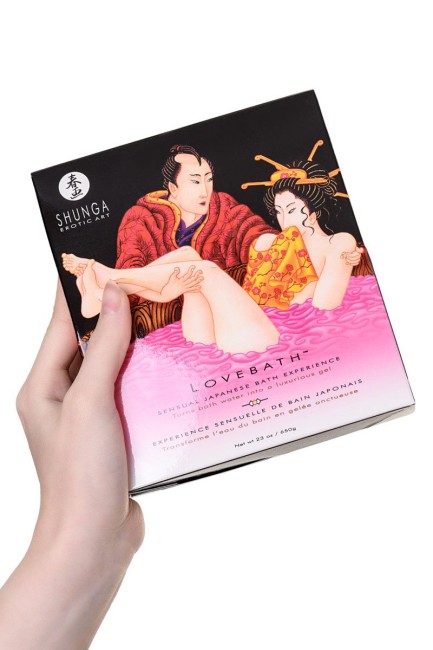 Соль для ванны превращающая воду в гель «Lovebath Dragon Fruit» от «SHUNGA» (650 гр.) Соль для ванны превращающая воду в гель «Lovebath Dragon Fruit» от «SHUNGA» (650 гр.)