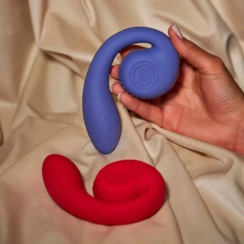 Двойной стимулятор точки G «Snail GIZI Lite juicy blueberry» от «SVibe» (голубой) Двойной стимулятор точки G «Snail GIZI Lite juicy blueberry» от «SVibe» (голубой)
