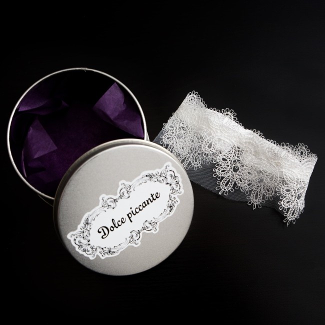 Кружевная маска-диадема, белая. Delicati pizzi - Dolce Piccante  Кружевная маска-диадема, белая. Delicati pizzi - Dolce Piccante