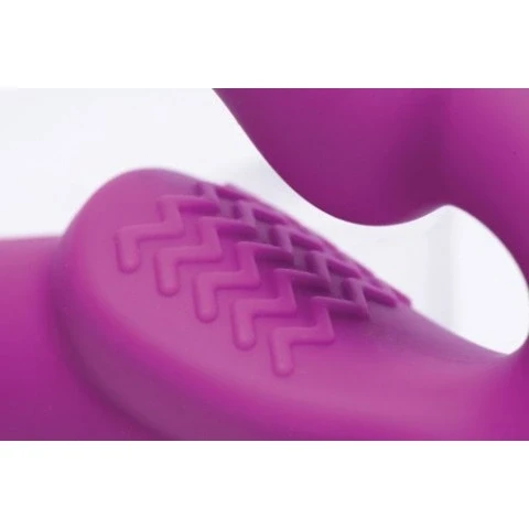 Безремневой страпон с вибрацией «Evoke Vibrating Strapless Silicone Strap-on Dildo» от «XR Brands» Безремневой страпон с вибрацией «Evoke Vibrating Strapless Silicone Strap-on Dildo» от «XR Brands»
