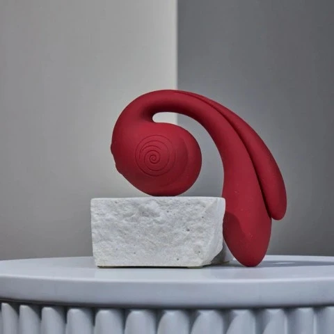 Вибратор с тройной стимуляцией SVibe Snail GIZI Pro бордовый Вибратор с тройной стимуляцией SVibe Snail GIZI Pro бордовый