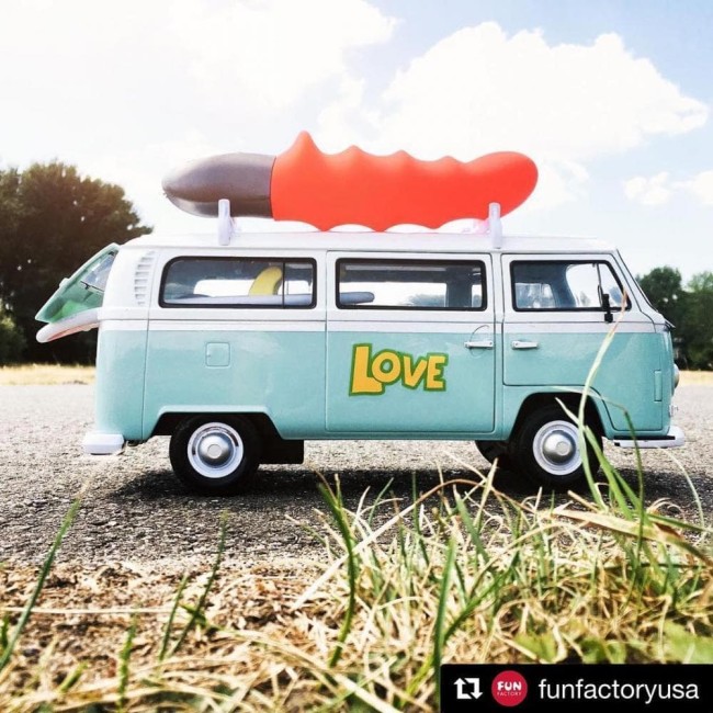 Пульсатор «STRONIC SURF» от «Fun Factory» Пульсатор «STRONIC SURF» от «Fun Factory»