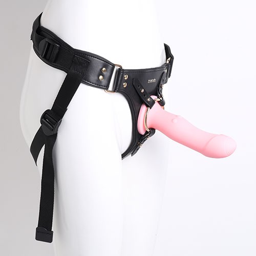 Женский страпон с ПДУ «Goddess Hera» от «LOCKINK» (размер M) Женский страпон с ПДУ «Goddess Hera» от «LOCKINK» (размер M)