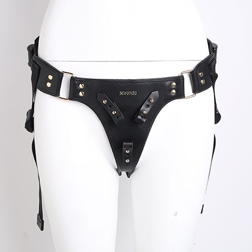 Женский страпон с ПДУ «Goddess Hera» от «LOCKINK» (размер M) Женский страпон с ПДУ «Goddess Hera» от «LOCKINK» (размер M)