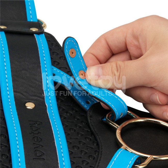 Женский страпон с вибрацией Ingen 9,5 (пояс+дилдо) XS/S/M от «Lovetoy» Женский страпон с вибрацией Ingen 9,5 (пояс+дилдо) XS/S/M от «Lovetoy»