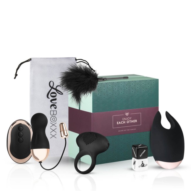 Премиум-набор для пар «Romantic Couples Box» Премиум-набор для пар «Romantic Couples Box»