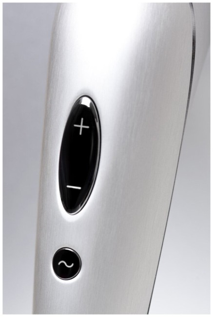 Алюминиевый клиторальный стимулятор «Luxury High Fashion » от «Satisfyer» Алюминиевый клиторальный стимулятор «Luxury High Fashion » от «Satisfyer»