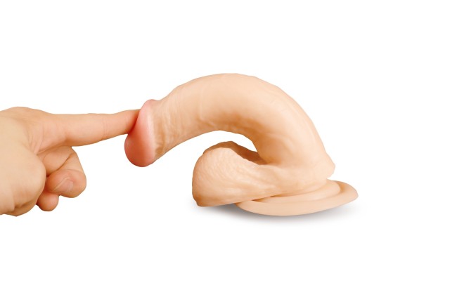 Реалистичный фаллоимитатор с присоской (14,5 см) 