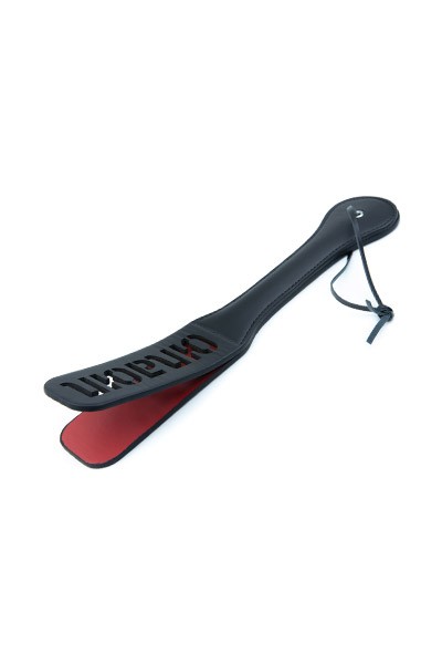 Шлепалка с надписью «Люблю» 