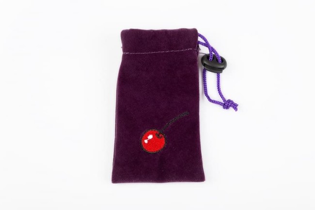 Маленькая силиконовая пробка с кристаллом