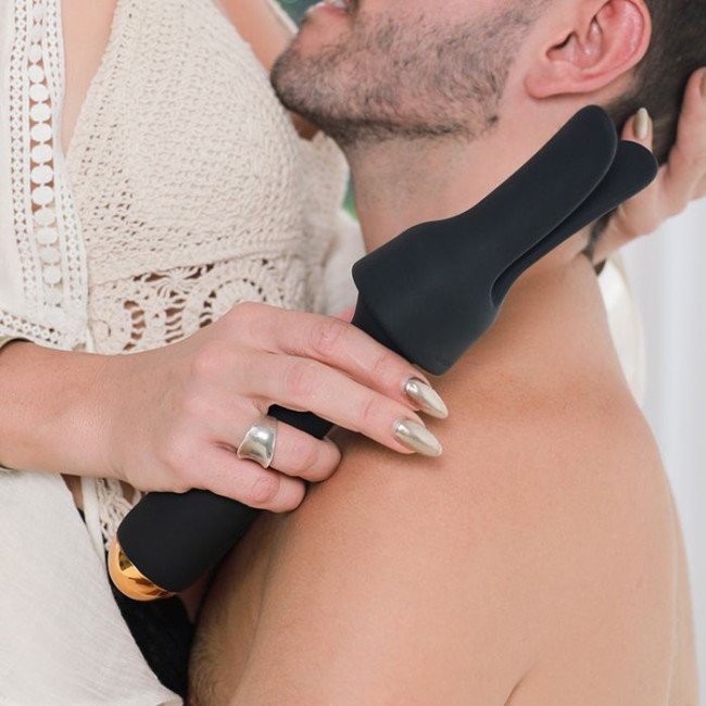 Интерактивный вибромассажер с функцией нагрева «Emma Neo» от «Svakom»  Интерактивный вибромассажер с функцией нагрева «Emma Neo» от «Svakom»