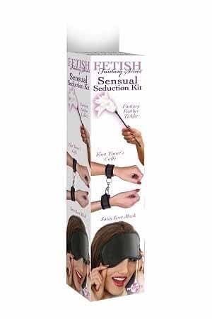 БДСМ набор: наручники, маска, плётка