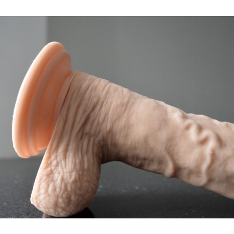 Реалистичный фаллоимитатор «Long John» от «Alive» (18,8 см) Реалистичный фаллоимитатор «Long John» от «Alive» (18,8 см)