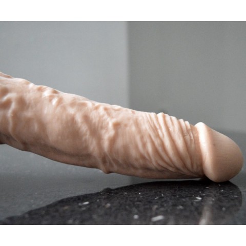 Реалистичный фаллоимитатор «Long John» от «Alive» (18,8 см) Реалистичный фаллоимитатор «Long John» от «Alive» (18,8 см)