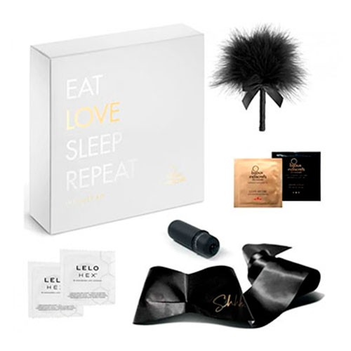 Подарочный набор INTIMACY LOVE (белый) Подарочный набор INTIMACY LOVE (белый)