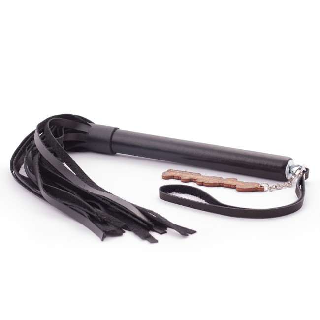 Плеть из натуральной кожи с черной ручкой от «Crazy Handmade»